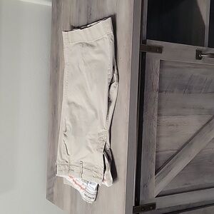 Old Navy Bermuda shorts, size 16